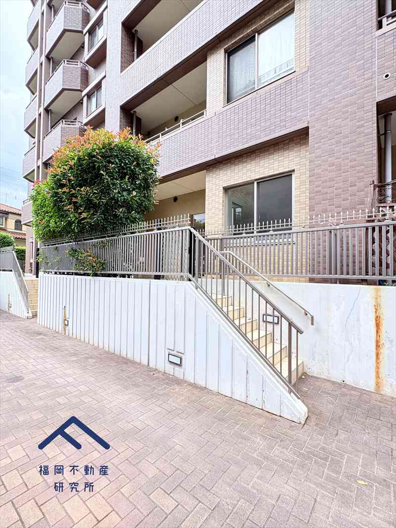 アーバンパレス長住の駐車場