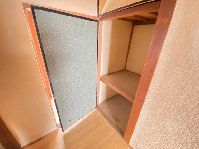 皆実町アパートの収納