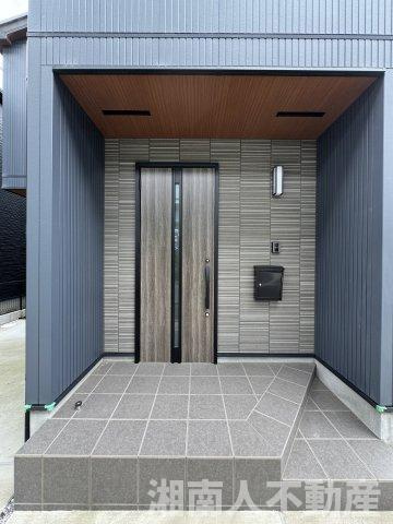 高座郡寒川町宮山Ⅱの玄関|玄関です