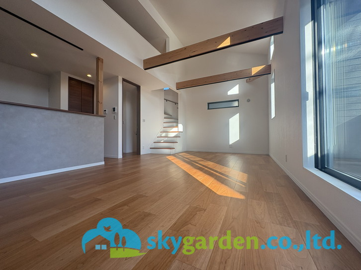 茅ヶ崎市萩園　新築戸建　全8棟3号棟の居間・リビング