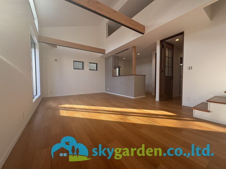 茅ヶ崎市萩園　新築戸建　全8棟3号棟の居間・リビング