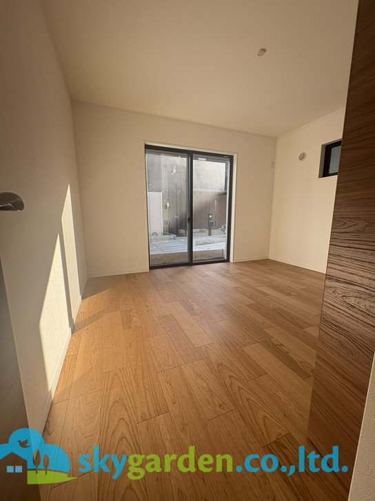 茅ヶ崎市萩園　新築戸建　全8棟3号棟の洋室