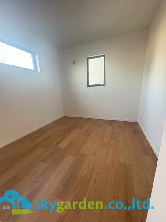 茅ヶ崎市萩園　新築戸建　全8棟3号棟の洋室