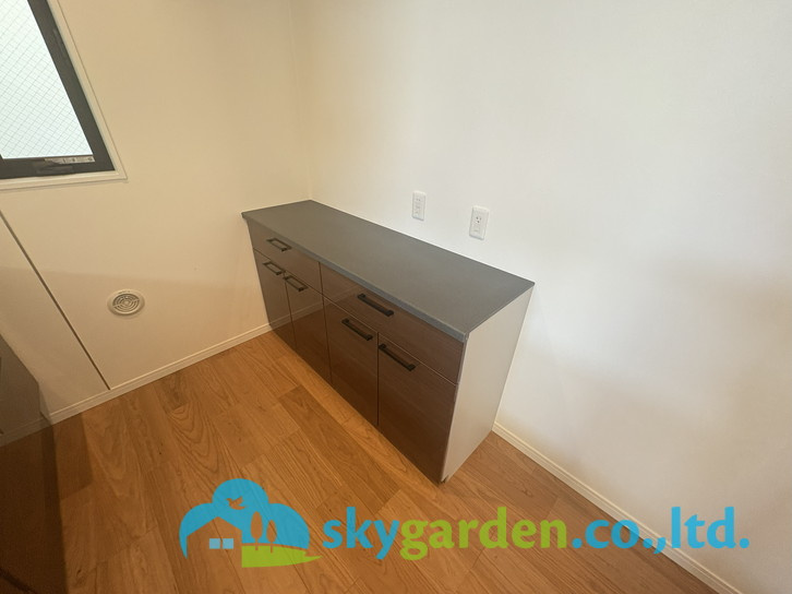 茅ヶ崎市萩園　新築戸建　全8棟3号棟のキッチン|カップボード