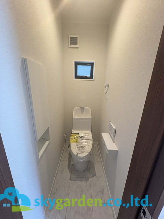 茅ヶ崎市萩園　新築戸建　全8棟3号棟のトイレ