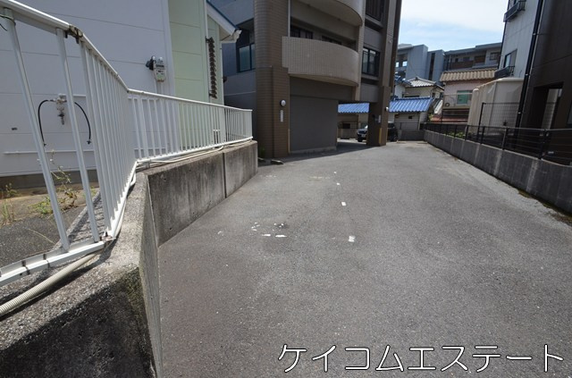 サンライフ三ヶ森Ⅱの駐車場