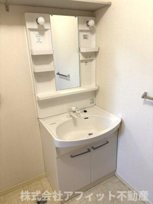 【洗面所】 | グランマスト多治米 C棟 | 洗髪洗面化粧台