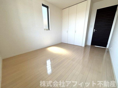 【寝室】 | グランマスト多治米 C棟 | 洋室6.4帖