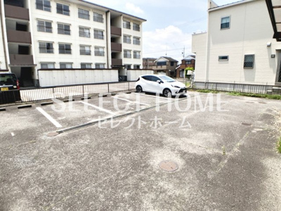 【駐車場】 | ＣｏｓｍｏＬｉｆｅ六名 | 駐車場完備です