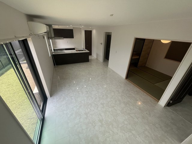 中古住宅　舟橋町2丁目の居間・リビング