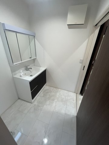 中古住宅　舟橋町2丁目の独立洗面台