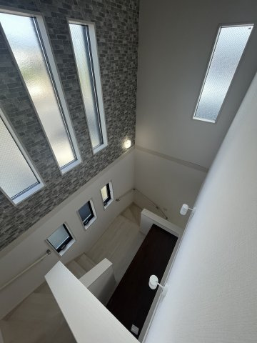 中古住宅　舟橋町2丁目の内装|吹き抜け