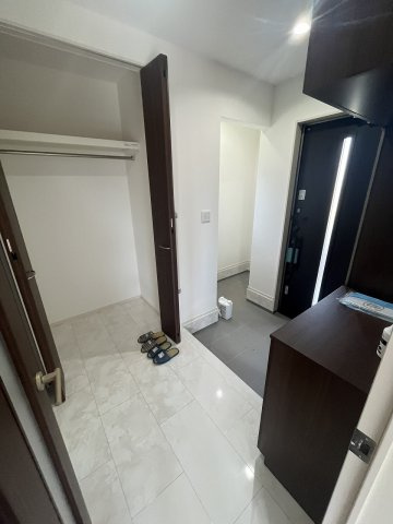 中古住宅　舟橋町2丁目の玄関