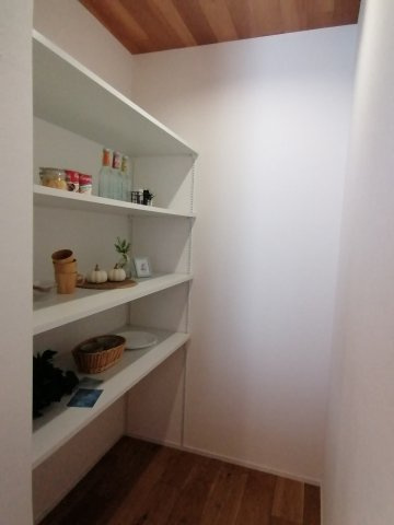 千曲市 杭瀬下５丁目の収納