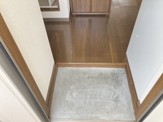 ラビットハウス白山Ⅰの玄関