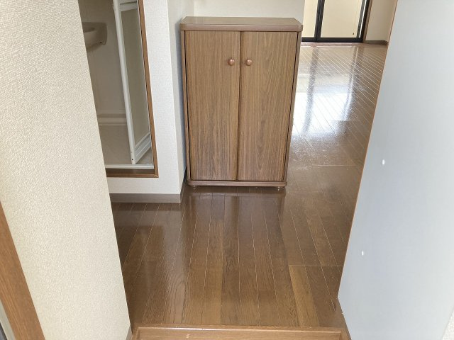 ラビットハウス白山Ⅰの玄関