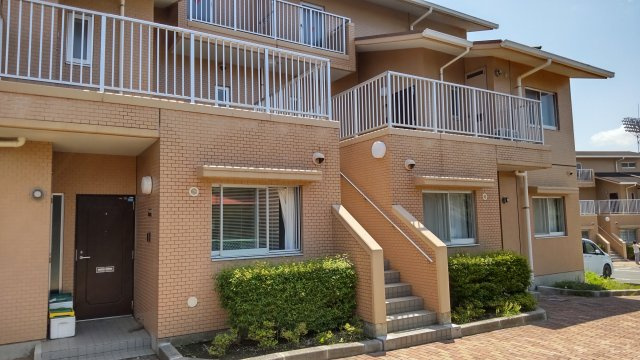 八戸市長根１丁目のアパートの外観