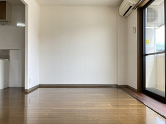 【居間・リビング】 | ラビットハウス白山Ⅲ