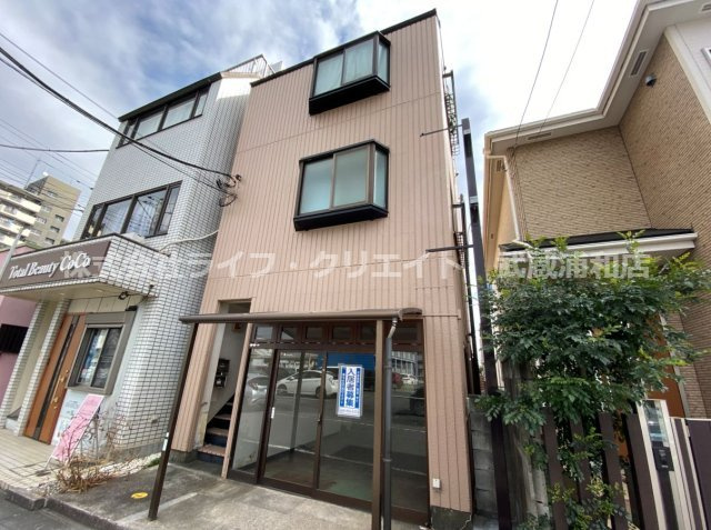 佐藤ビルの外観