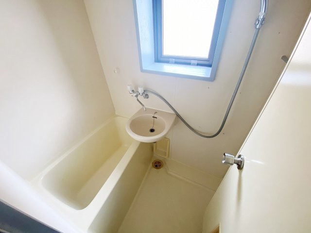 佐藤ビルの浴室