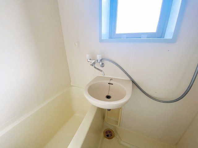 佐藤ビルの洗面所