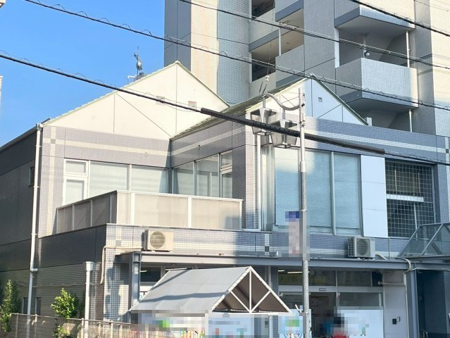 クロックタワー植田の外観