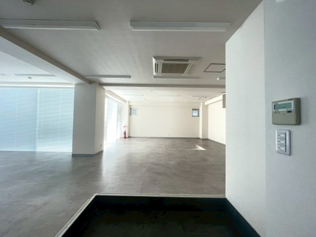 クロックタワー植田の内装