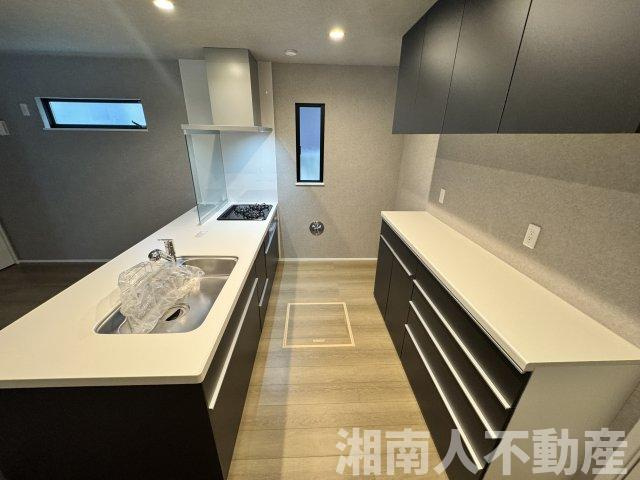 鎌倉市稲村ケ崎５丁目７７１－４４新築戸建のキッチン|キッチンです