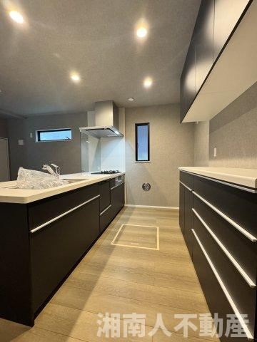 鎌倉市稲村ケ崎５丁目７７１－４４新築戸建のキッチン|キッチンでお料理をお楽しみください