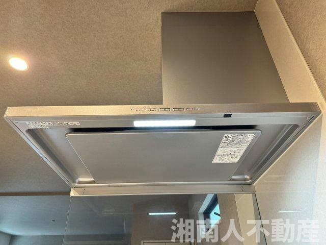 鎌倉市稲村ケ崎５丁目７７１－４４新築戸建のキッチン|コンパクトなキッチンで掃除もラクラク