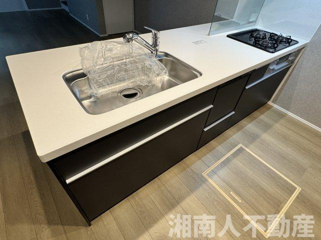 鎌倉市稲村ケ崎５丁目７７１－４４新築戸建のキッチン|きれいなキッチンです