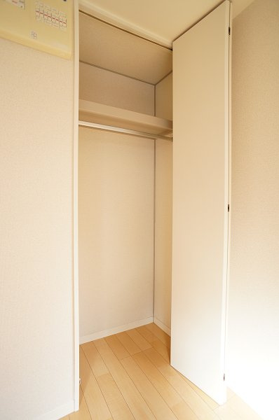 プチメゾンの収納|洋室クローゼット