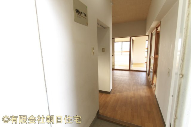 ＹＡＭＡＭＯＴＯビルの玄関