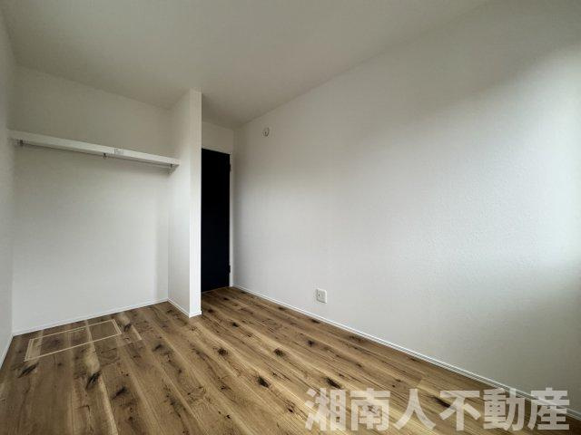 鎌倉市稲村ケ崎５丁目７７１－４４新築戸建の洋室|使い勝手のいい洋室です