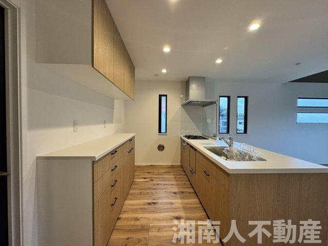 鎌倉市稲村ケ崎５丁目７７１－４４新築戸建のキッチン|きれいなキッチンです