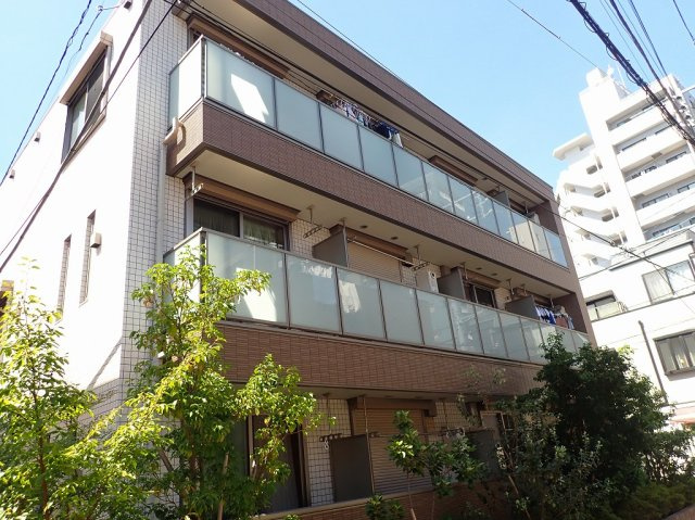 ラフィーネ春日の外観