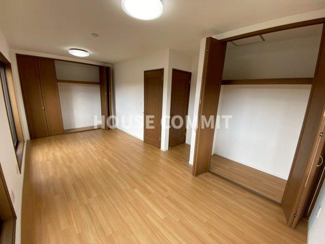 八街市吉倉　中古戸建の洋室