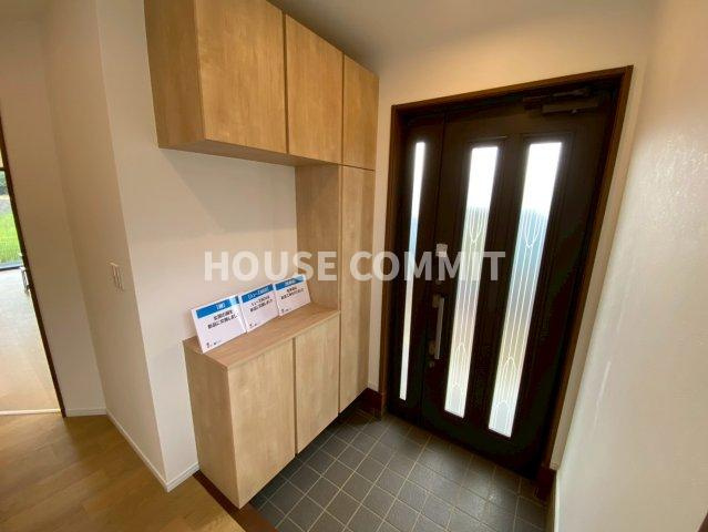 八街市吉倉　中古戸建の玄関
