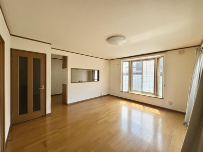 【居間・リビング】 | 鳥取市卯垣2丁目中古戸建て