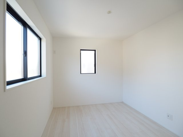 【洋室】 | ＧＲＡＦＡＲＥ　町庭坂字一本杉　１号棟 | ★内覧予約で新米4kg★