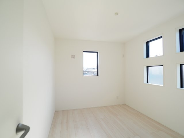 【洋室】 | ＧＲＡＦＡＲＥ　町庭坂字一本杉　１号棟 | ★内覧予約で新米4kg★