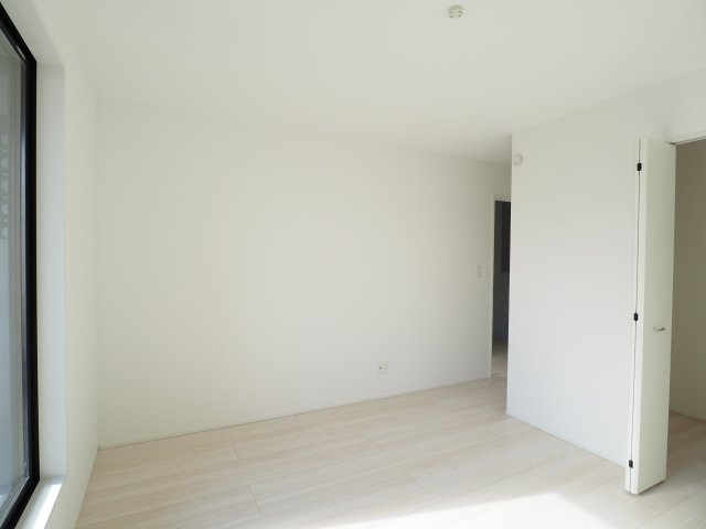 【洋室】 | ＧＲＡＦＡＲＥ　町庭坂字一本杉　１号棟 | ★内覧予約で新米4kg★