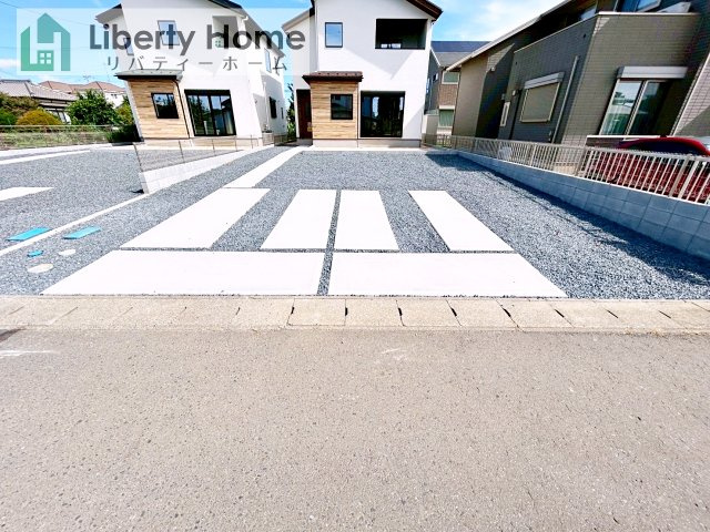 ひたちなか市武田1期　新築戸建　2号棟の駐車場