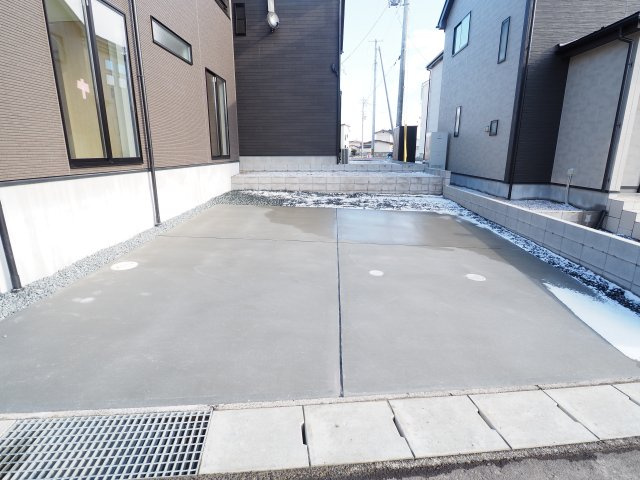 【駐車場】 | ＧＲＡＦＡＲＥ　町庭坂字一本杉　２号棟 | ★内覧予約で新米4kg★