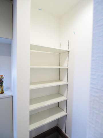 【収納】 | ＧＲＡＦＡＲＥ　町庭坂字一本杉　３号棟 | ★内覧予約で新米4kg★