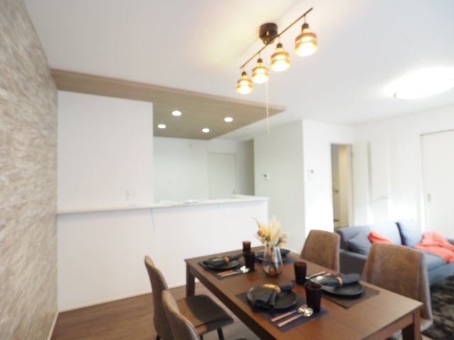 【居間・リビング】 | ＧＲＡＦＡＲＥ　町庭坂字一本杉　３号棟 | ★内覧予約で新米4kg★