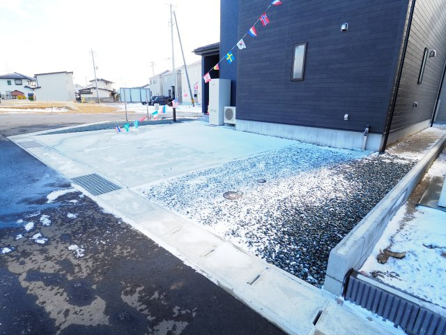 【駐車場】 | ＧＲＡＦＡＲＥ　町庭坂字一本杉　３号棟 | ★内覧予約で新米4kg★