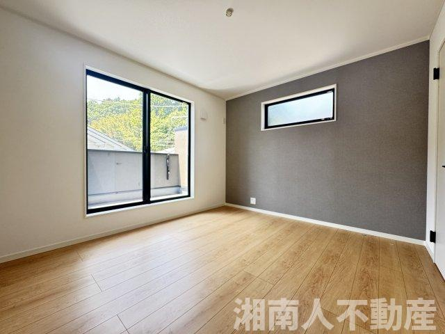 鎌倉市梶原３丁目１２６５－２９新築戸建ての洋室