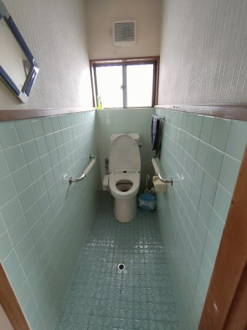 新垢田西町1丁目中古住宅のトイレ