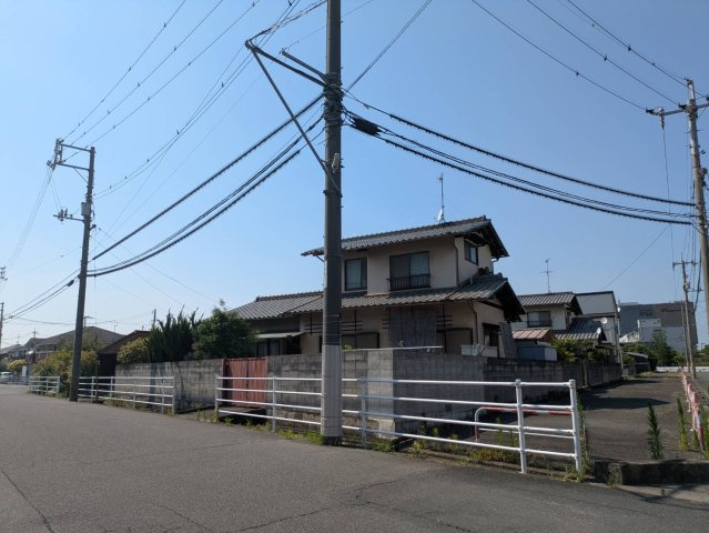 岡山市平田　売地の前面道路含む現地写真